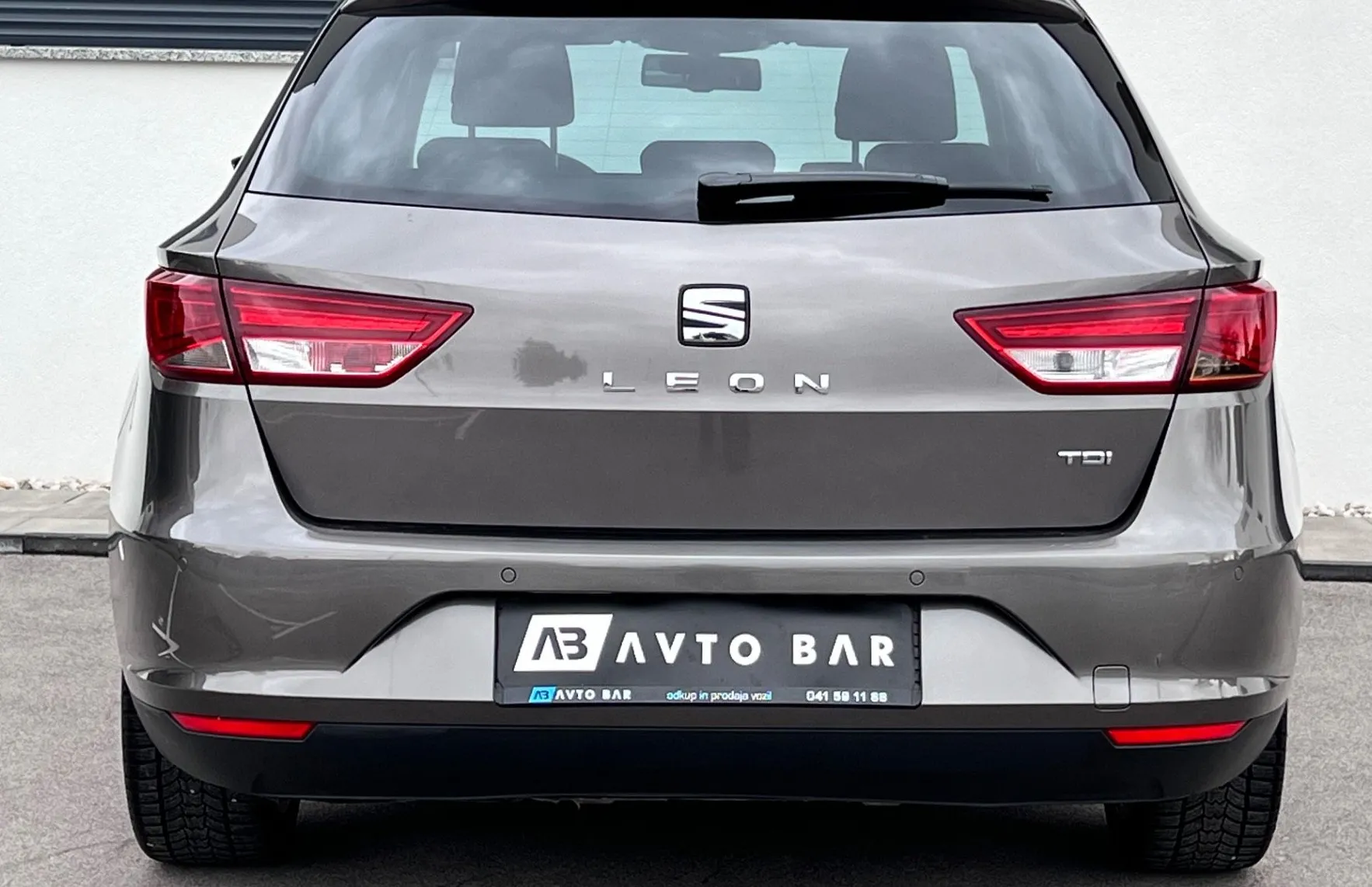 Zunanja slika - Seat Leon - 1.6 TDI+SLO+ALU+NAVI+PDC+LED - 8
