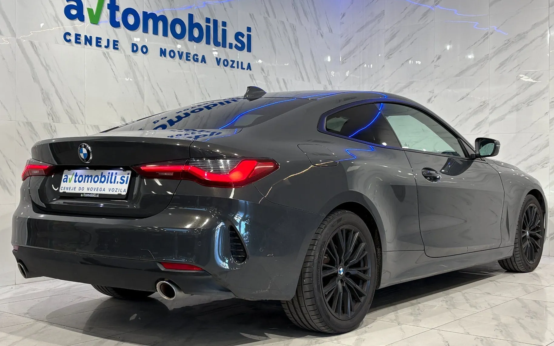 Zunanja slika - BMW serija 4 Coupe: - 420i Coupe - Kamera - Memory - Gretje - PDC - 4
