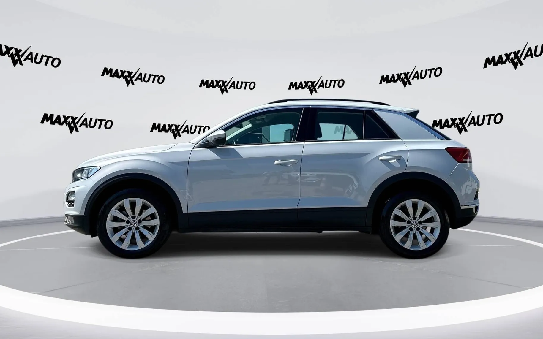 Notranja slika - Volkswagen T-Roc - 1.5 TSI BMT Style DSG - 8