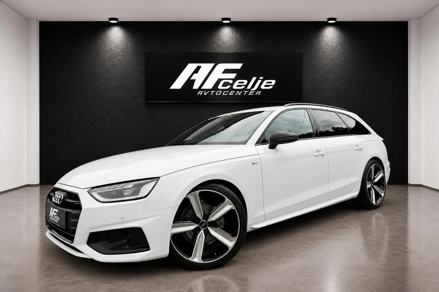 Zunanja slika - Audi A4 Avant - 2.0 TDI-AUT-S LINE-VIRUTAL-MATRIX-LIZING ZA TUJC.. - 1