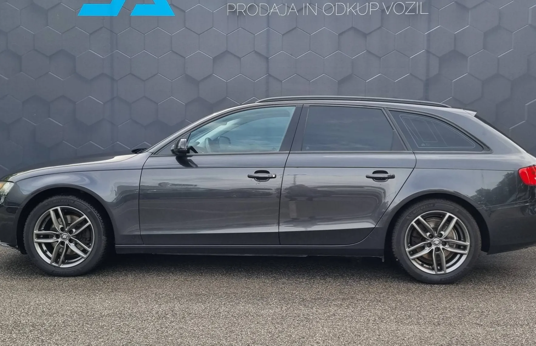 Zunanja slika - Audi A4 - Avant 2.0 TDI DPF Business ... - 4