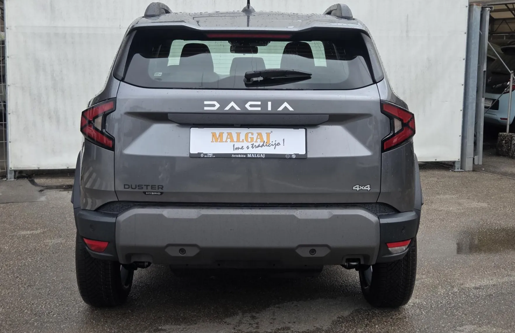 Zunanja slika - Dacia Duster - 4x4 Hybrid-G 150 Expression + Paket Zima - 6