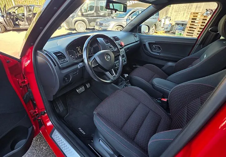 Zunanja slika - Škoda Fabia - 1.4 TSI RS DSG Odlično stanje - 8