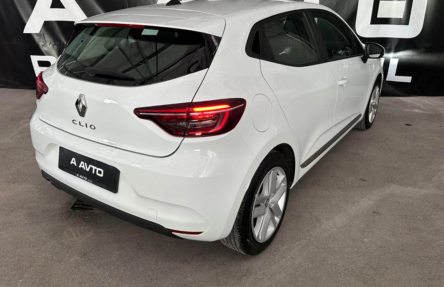 Zunanja slika - Renault Clio - TCe 100 Zen - 6