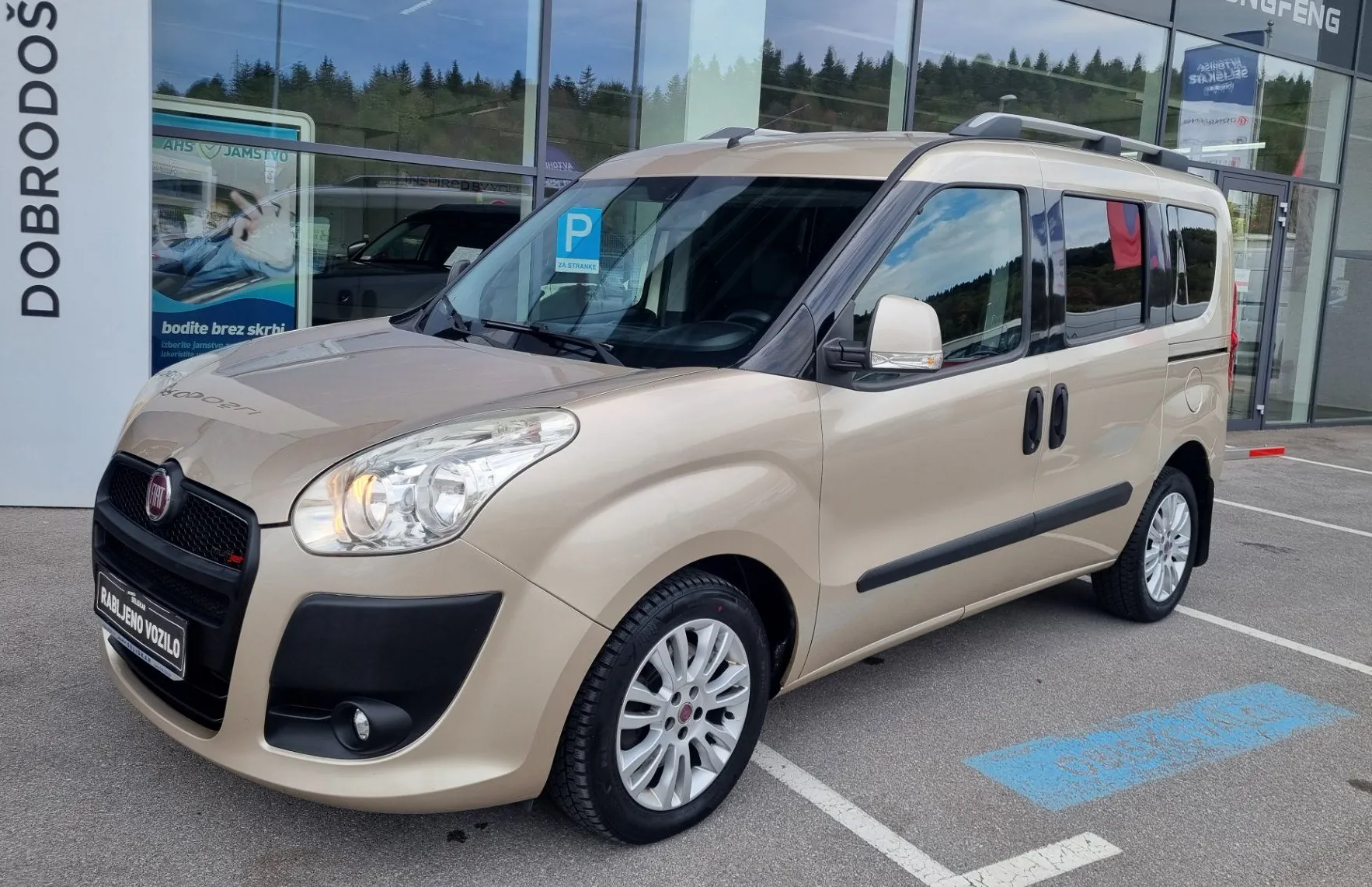 Zunanja slika - Fiat Doblo - 1.6 JTD - SLOVENSKI + POTRJENA KNJIGA + KLJUKA - 1