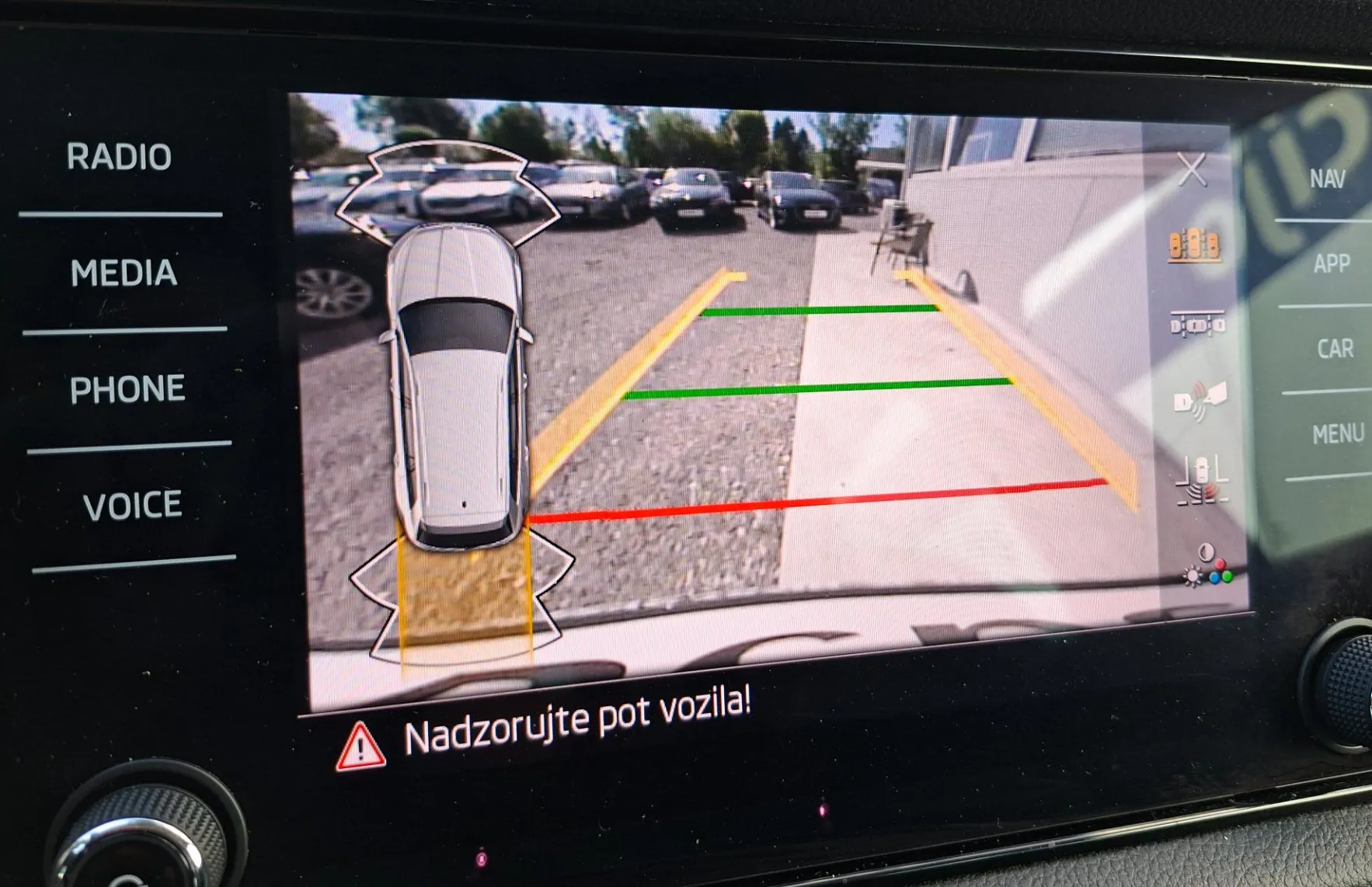 Zunanja slika - Škoda Kodiaq - 4x4 2.0 TDI Style DSG MATRIX KAMERA RADAR TEMPOMAT - 13