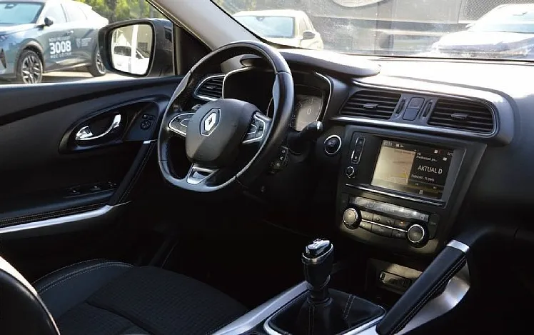 Zunanja slika - Renault Kadjar - BOSE Blue dCi 115 -Slovenski - Odličen - 1.Lastn - 6