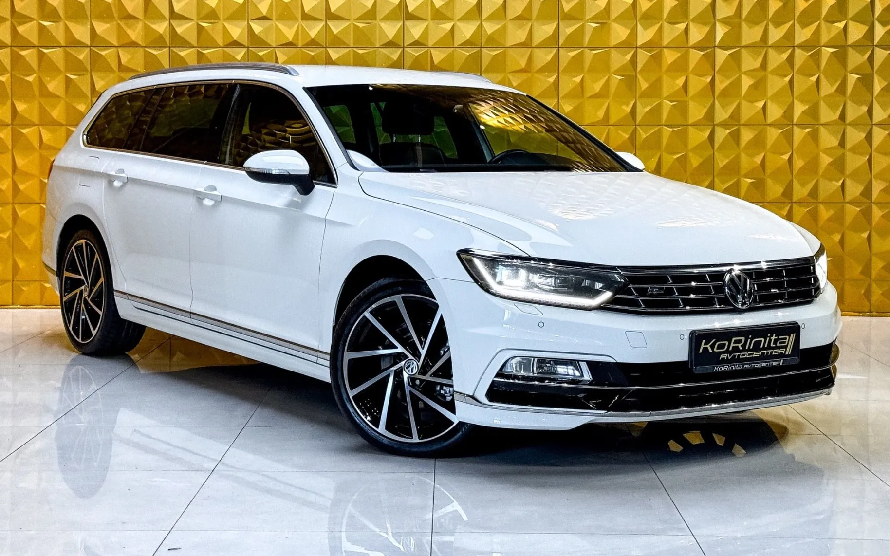 Zunanja slika - Volkswagen Passat Variant - 2.0 TDI AUT.-R Line-LED-VIRTUAL-KLJUKA-KAMERA - 3