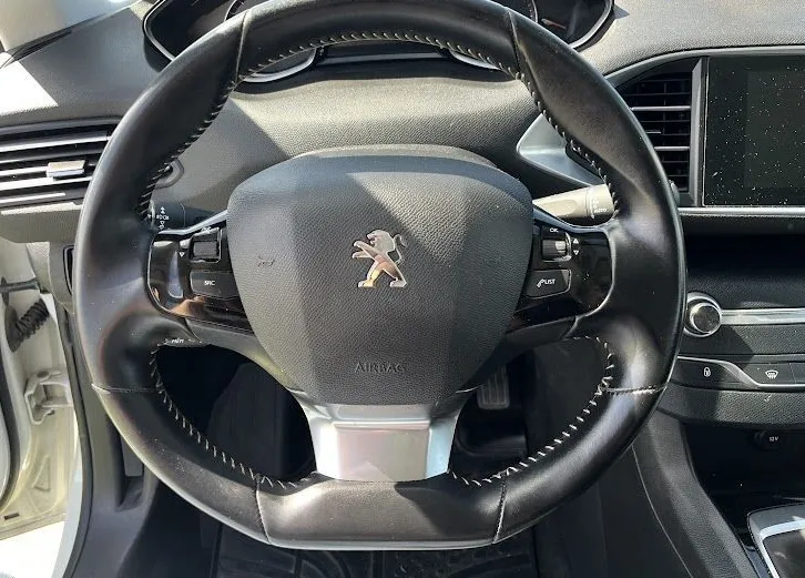 Zunanja slika - Peugeot 308 - SW 1.2 PureTech 130 S S Active. NAVI. 2X PDC. - 11