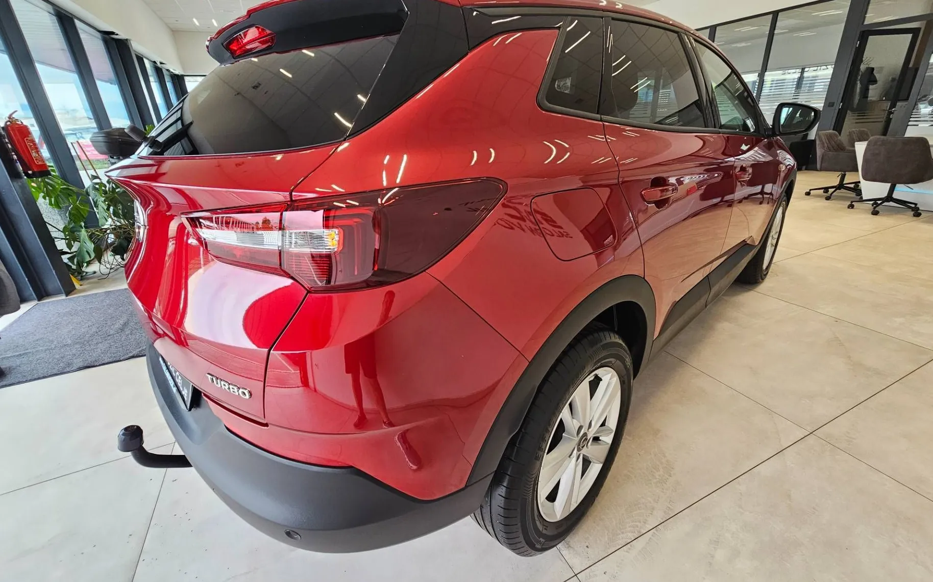 Zunanja slika - Opel Grandland X - 1.2-JAMSTVO-OPRAVLJEN VELIK SERVIS-OBROK ŽE 143€ - 5