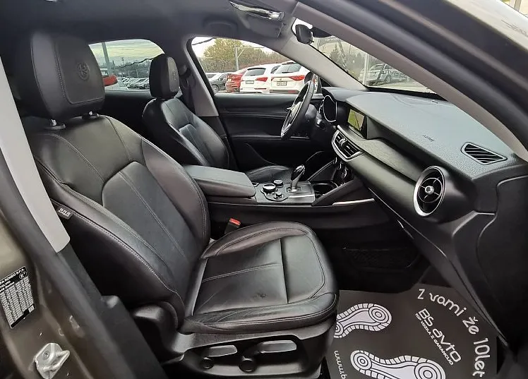 Zunanja slika - Alfa Romeo Stelvio - 2.2 Multijet AUT. AWD SPORT-NAVI-LED-USNJE-ALU19 - 10