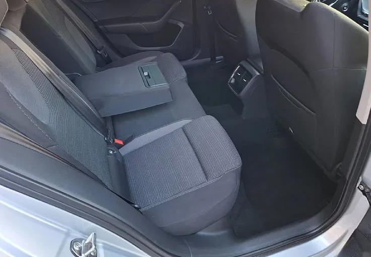 Zunanja slika - Škoda Octavia - Combi 2.0 TDI FULLED.VIRTUAL.NAVIPRO.2xPDC..... - 10