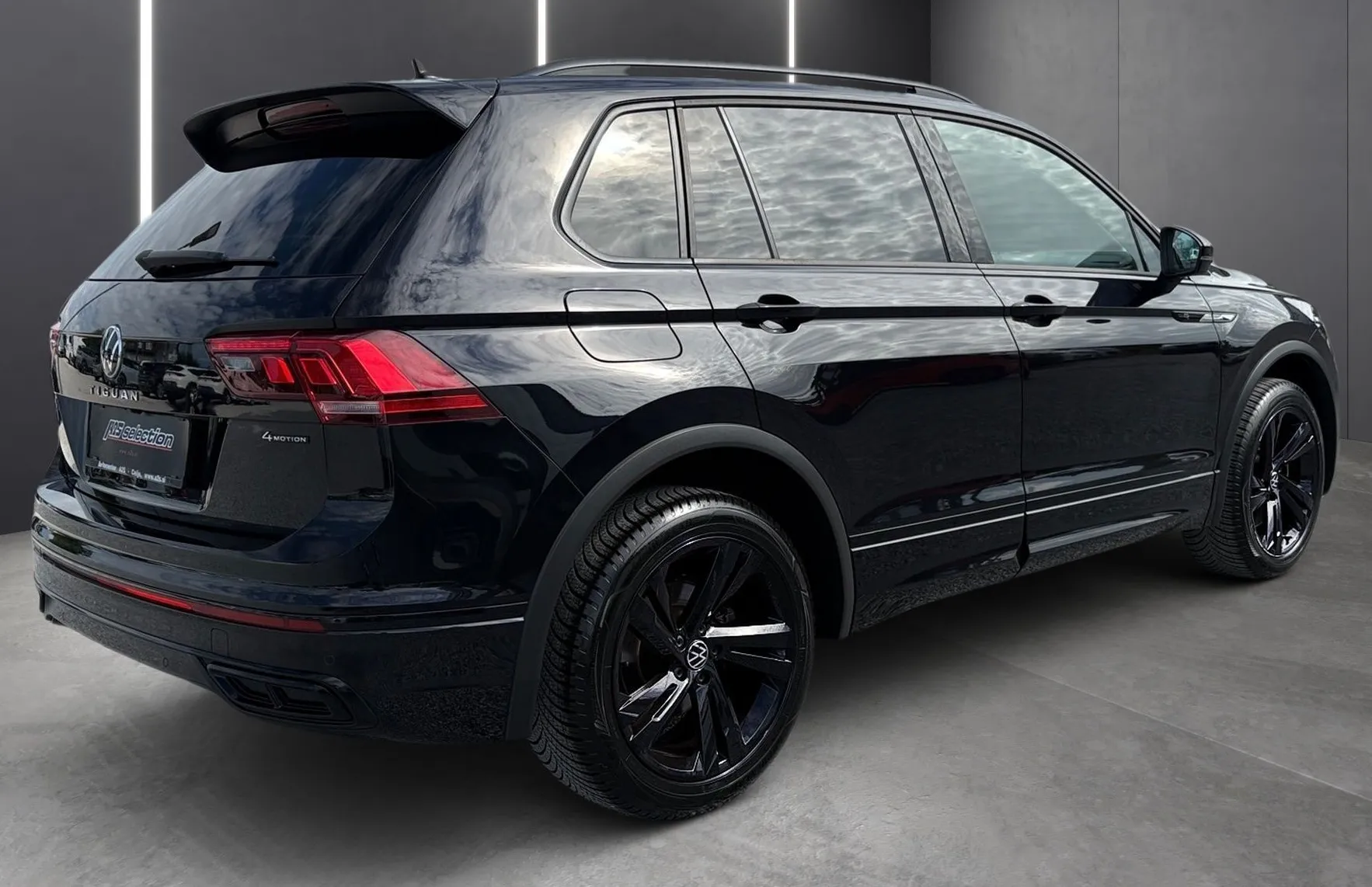 Zunanja slika - VW Tiguan - 2.0 TDI 4M DSG R-Line Black Line 360 Kamera - 3