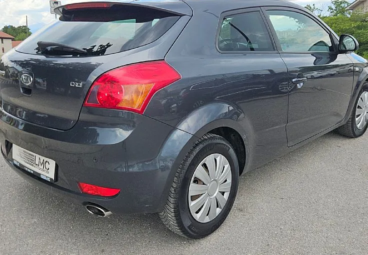 Zunanja slika - KIA Pro_Ceed - 1.6 D 116ks °2.UPORABNIK° °REDNO VZDRŽEVANO° - 5
