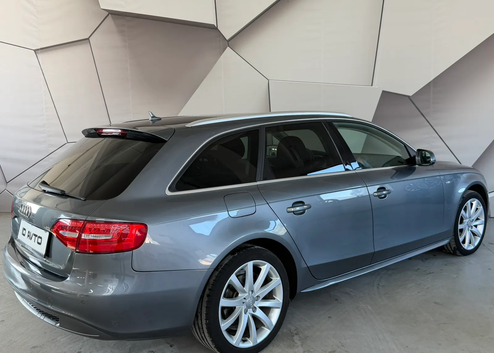 Zunanja slika - Audi A4 - Avant 2,0 TDI Multitronic - 2