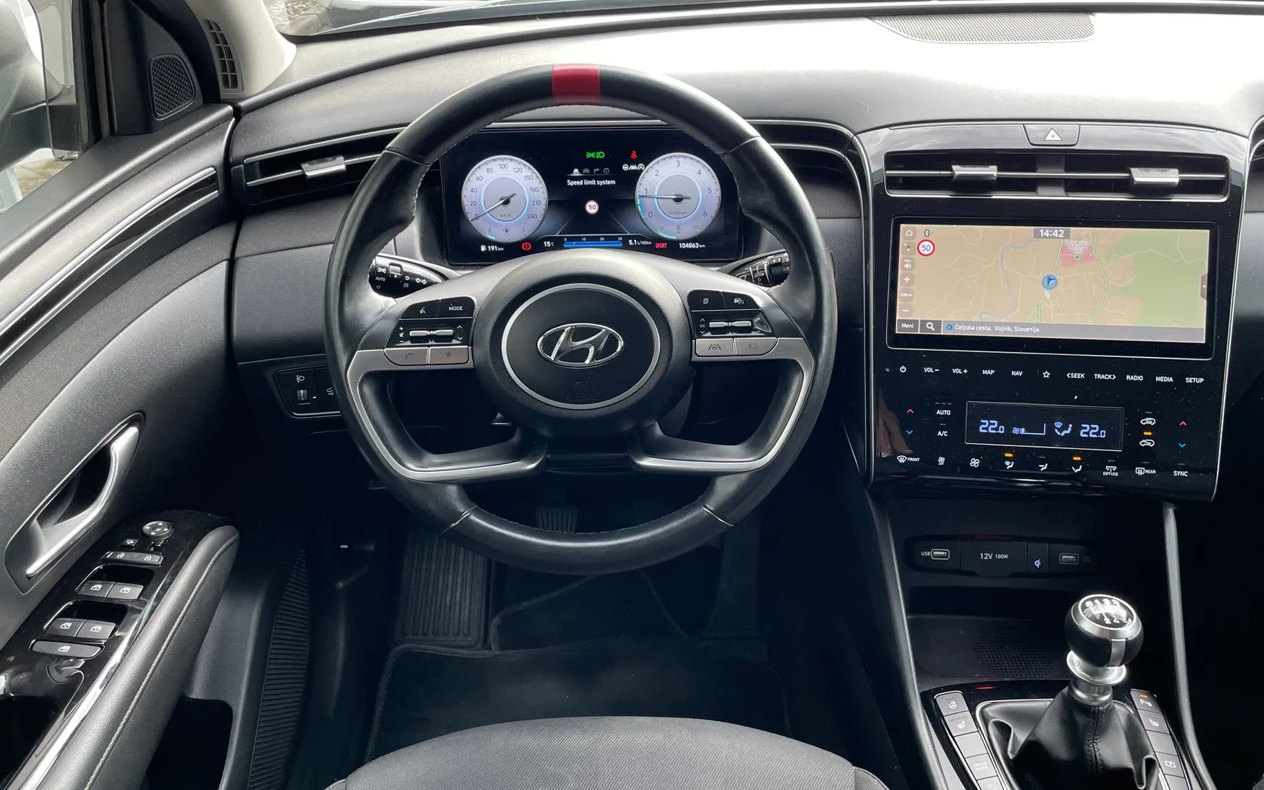 Zunanja slika - Hyundai Tucson - 1.6-CRDi-STYLE-LED-NAVI-SLO-WRAP-TOP - 11