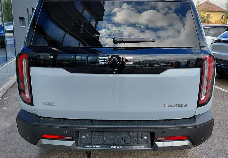 Zunanja slika - Baic BJ30 - 1.5T e-HYBRID 4WD - NA ZALOGI - 2