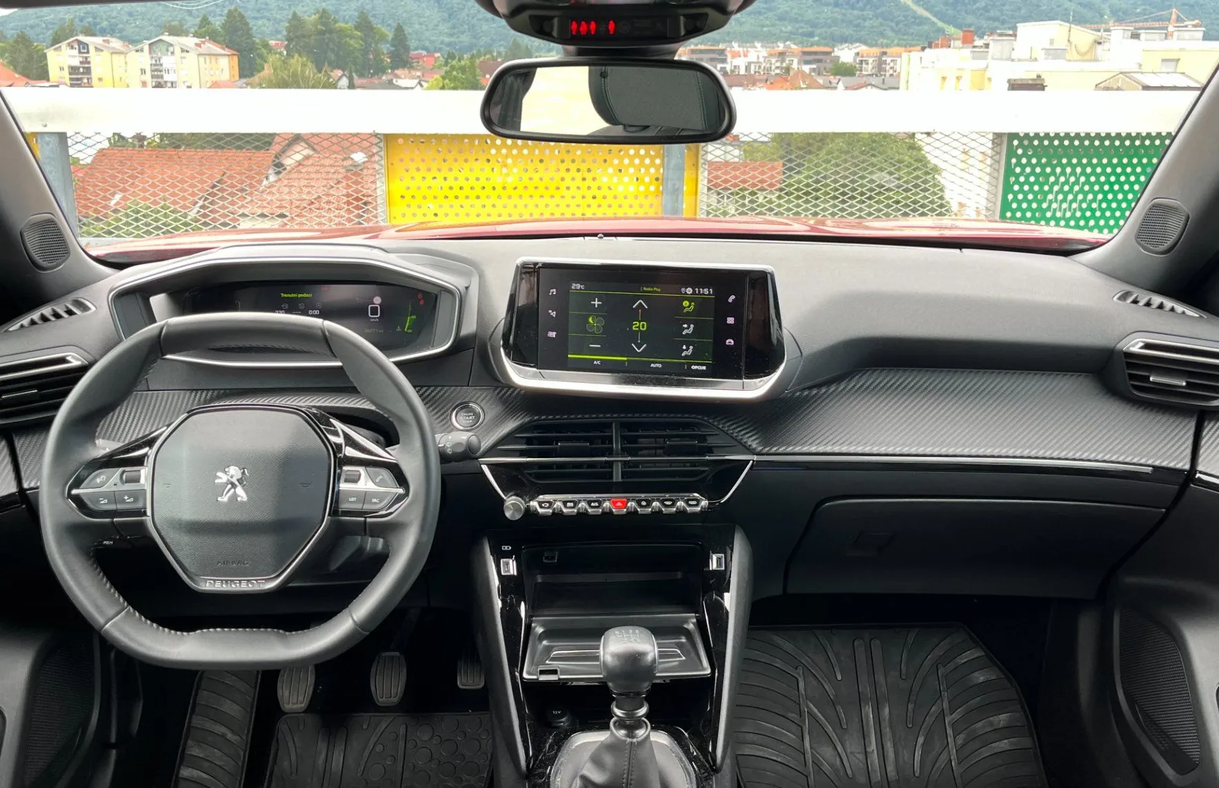 Zunanja slika - Peugeot 2008 - reTech 100 Allure Pack LED. 180° POGLED. NAVI. SLO - 9