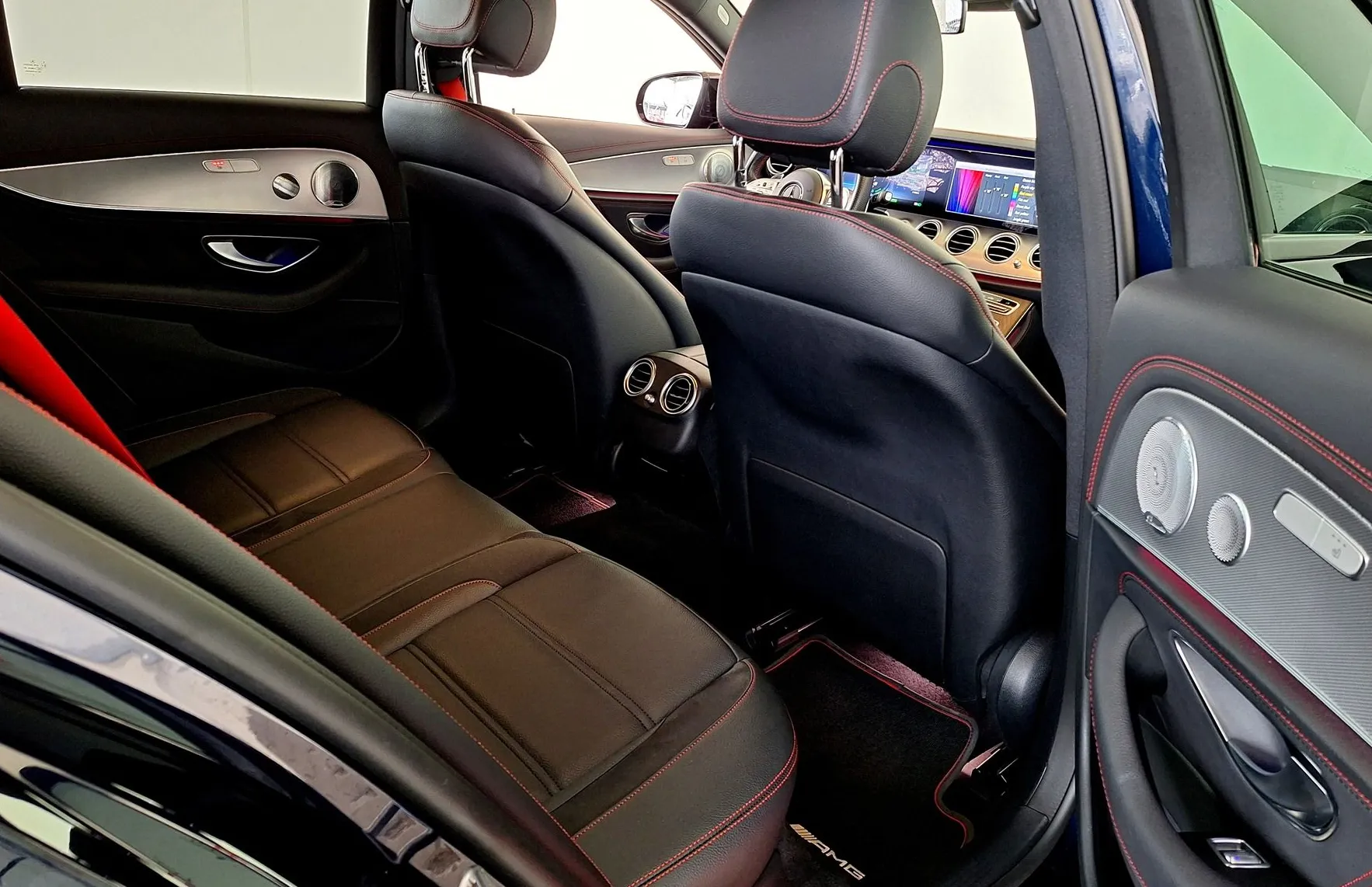 Zunanja slika - Mercedes-Benz E-Razred - Mercedes AMG E53 4MATIC+BURMESTER•AMBIENT•CRYSTAL - 11