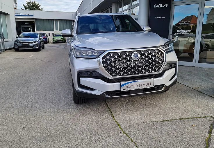 Zunanja slika - SsangYong Rexton - Limited 2.2 XDi 4x4 AVT - 2
