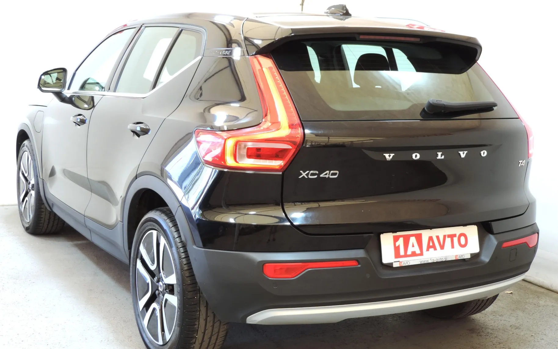 Zunanja slika - Volvo XC40 - T4 Recharge Twin Engine Inscription Avt. - 12