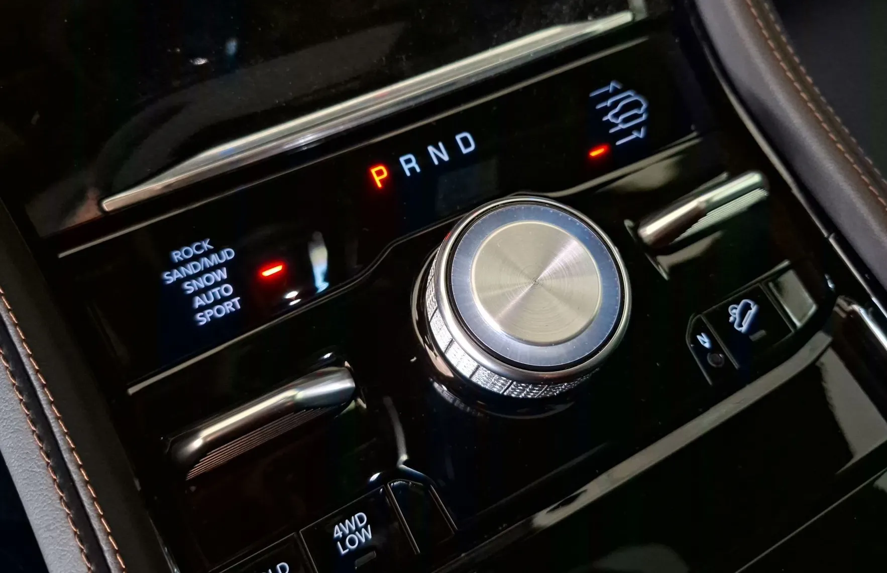 Zunanja slika - Jeep Grand Cherokee - 5v 2.0 GME PHEV 380 4XE Summit Reserve - 17