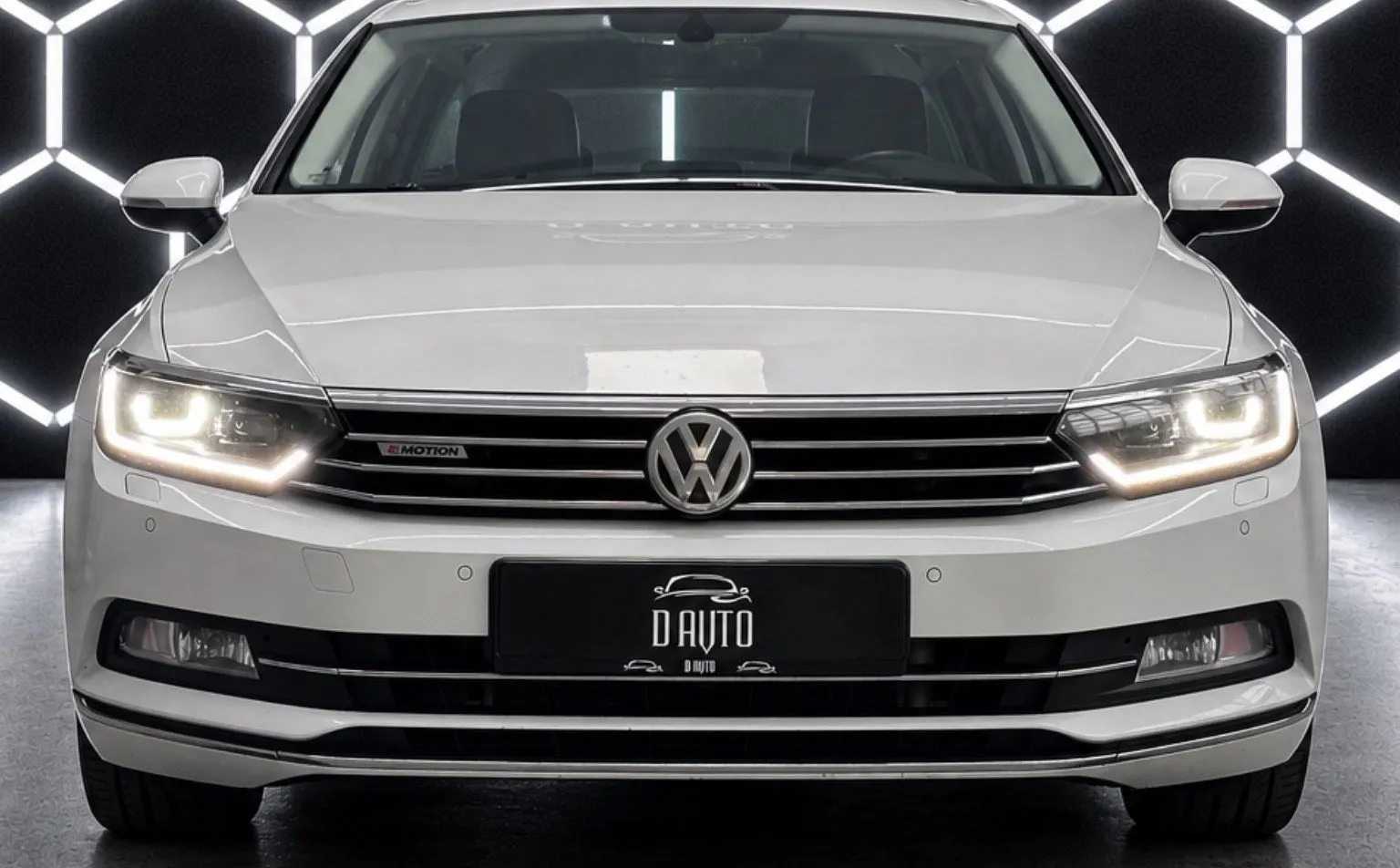 Zunanja slika - Volkswagen Passat Variant - 4motion 2.0 TDI DSG 140kW-WEBASTO-KAMERA-ACC-KLJUK - 2