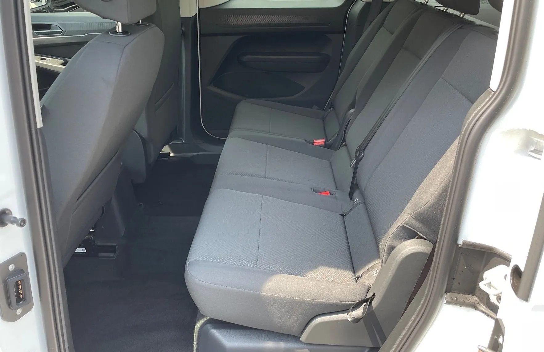 Zunanja slika - Ford Tourneo Connect - TREND 2.0 TDCi EcoBlue 102KM M6 FWD - 10