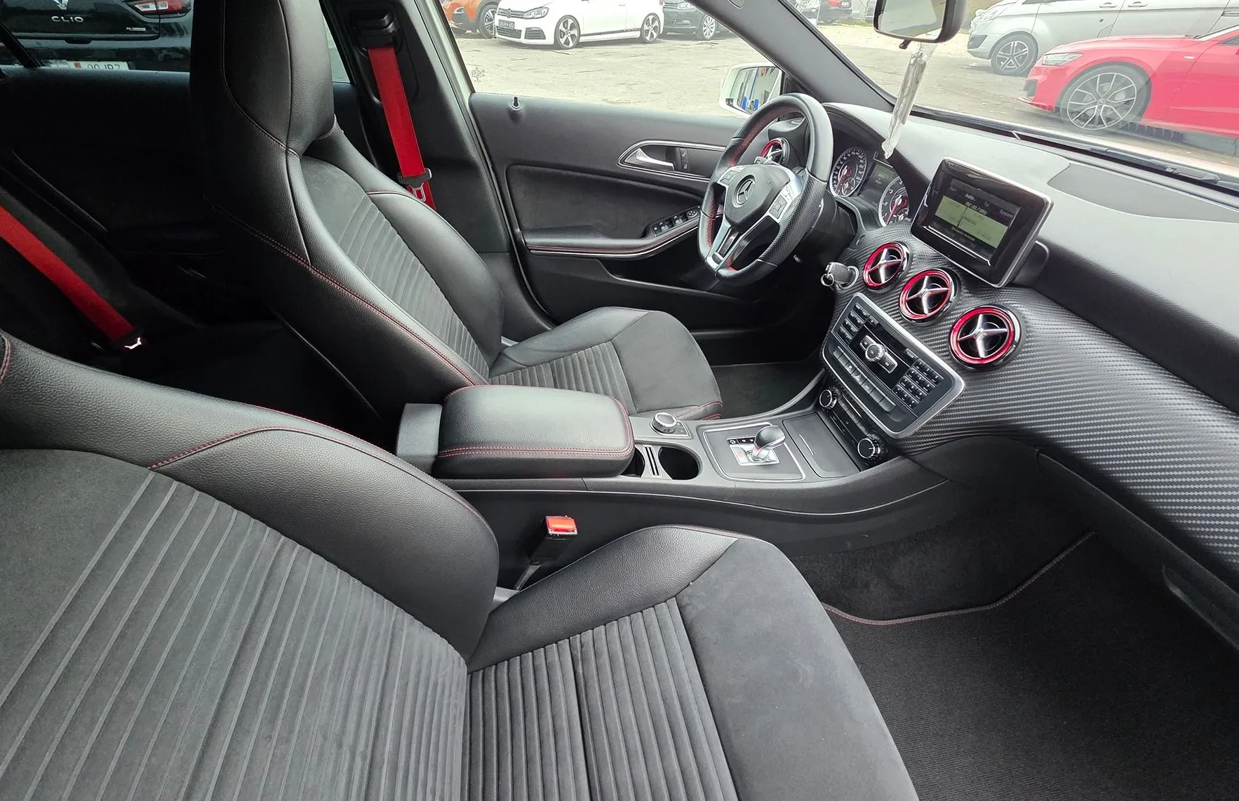 Zunanja slika - Mercedes-Benz A-Razred - A 45 AMG 4MATIC XENON-KAMERA-NAVI-SLOVENSKI - 11