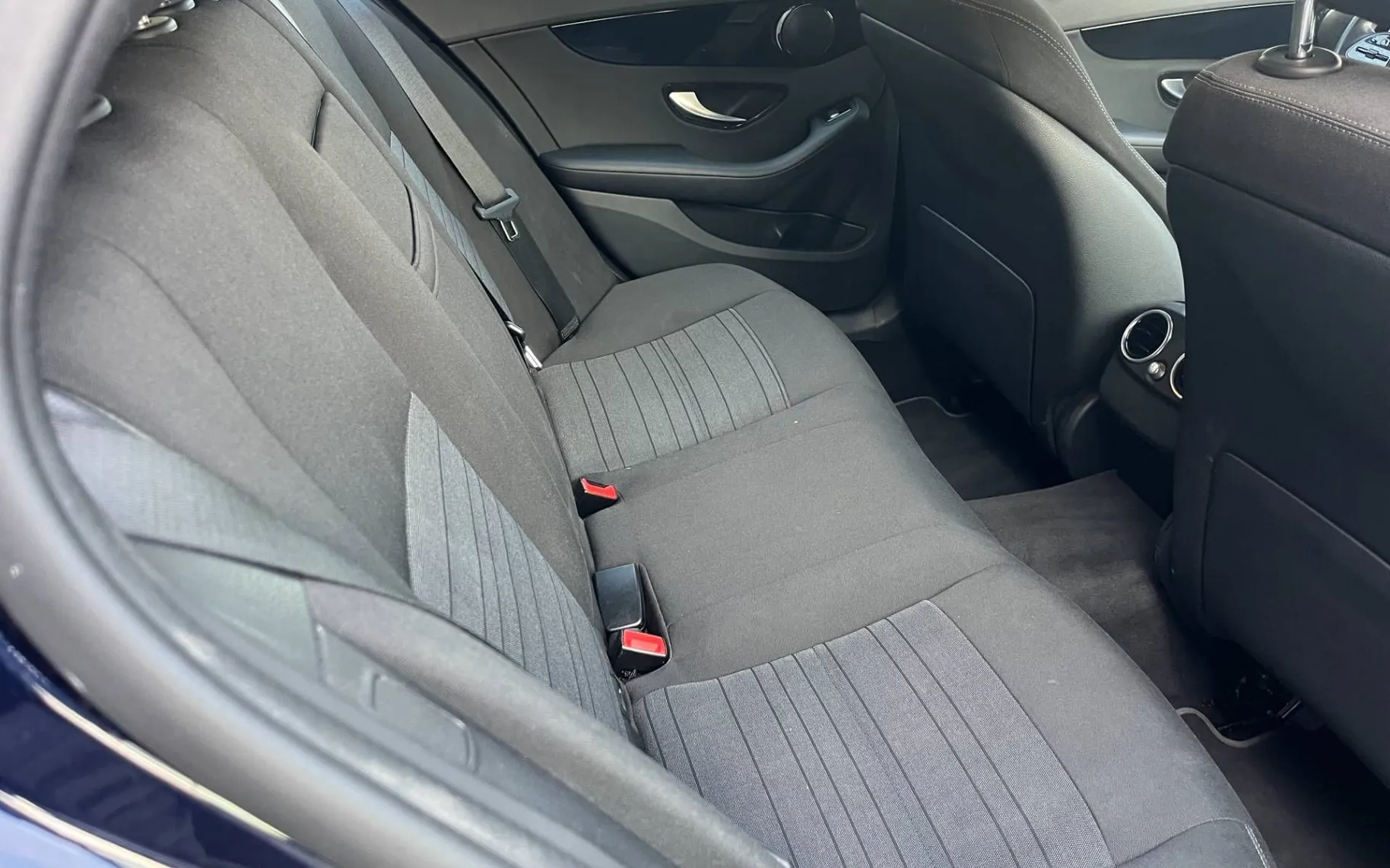 Notranja slika - Mercedes-Benz C-Razred - C 180 d-1 LASTNIK-98000 Km-ALU-NAVI-KAM-ODLIČEN - 11