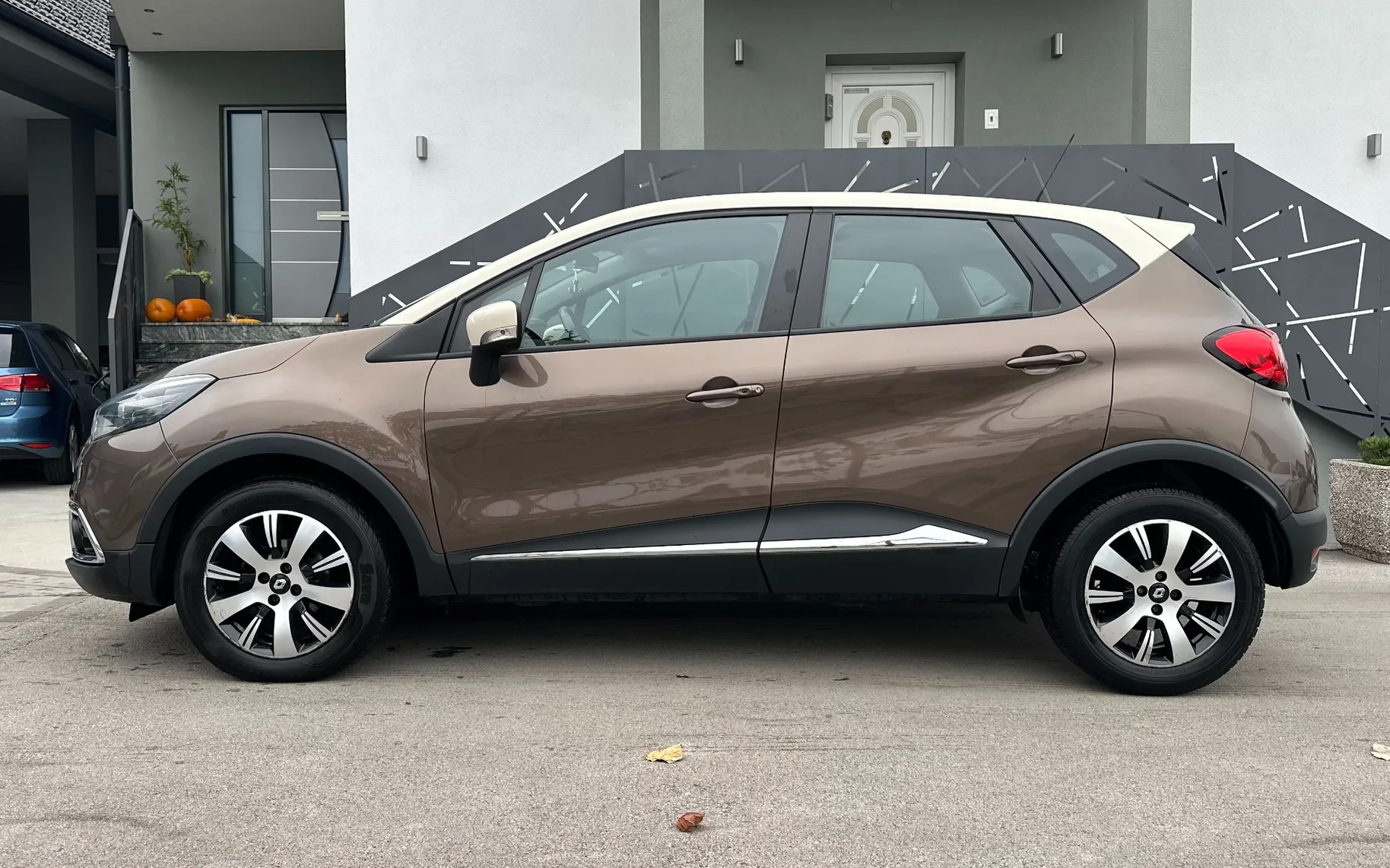 Zunanja slika - Renault Captur - Outdoor Energy TCe 90+SLO+1.LASTNIK+SAMO 100.000KM - 2