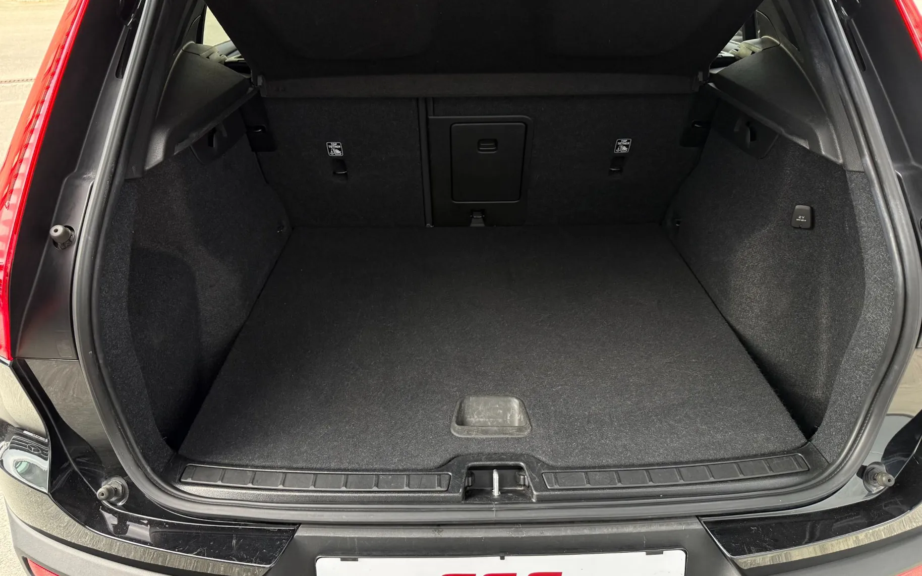 Zunanja slika - Volvo XC40 - T4 Recharge |novi model|LED|DAB|Keyless - 14