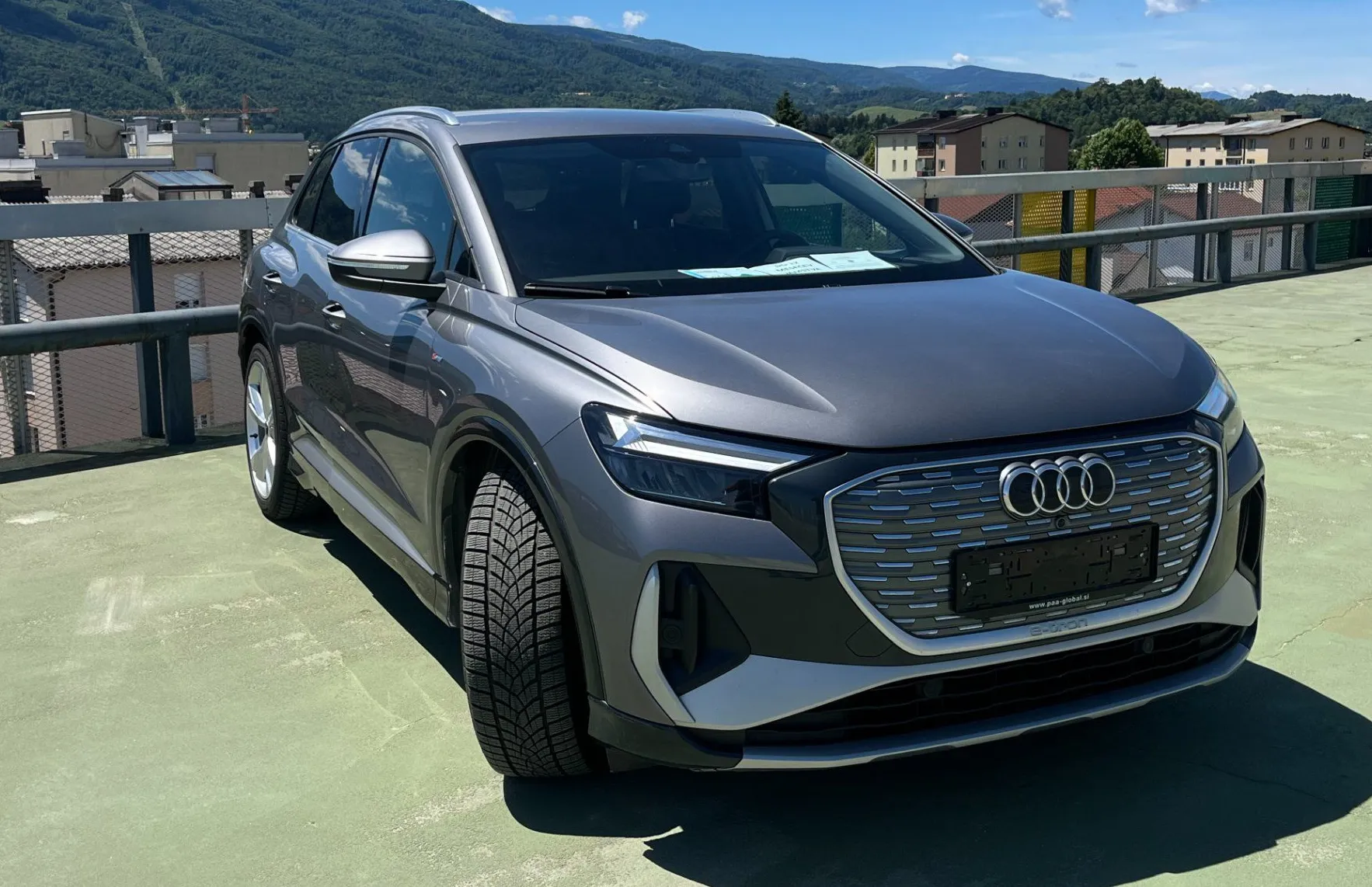 Zunanja slika - Audi Q4 - e-tron 50 e-tron quattro S Line 220kw.LED.USNJE.2X PDC - 3