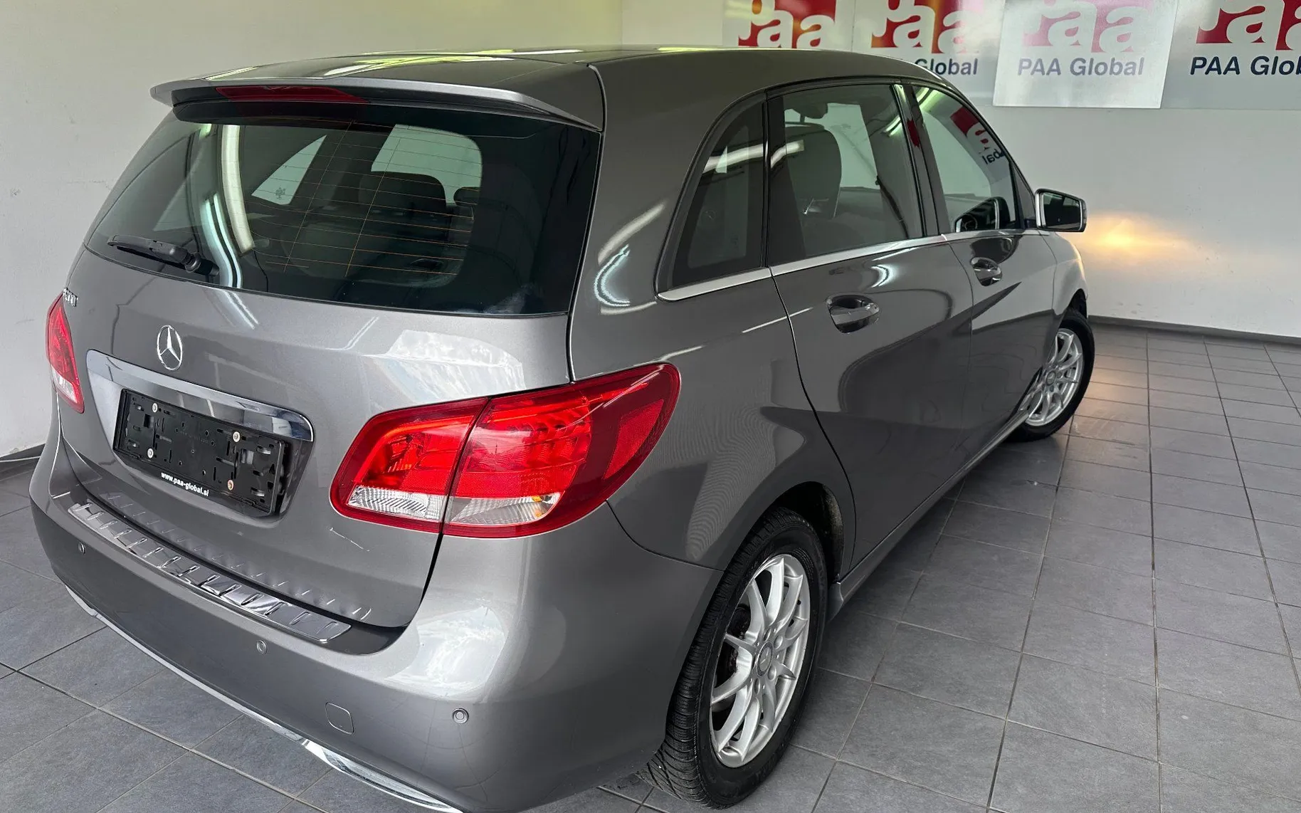 Zunanja slika - Mercedes-Benz B-Razred - B 200 BENCIN 1.6 SLOVENSKI.SAMO 104.000 KM - 9