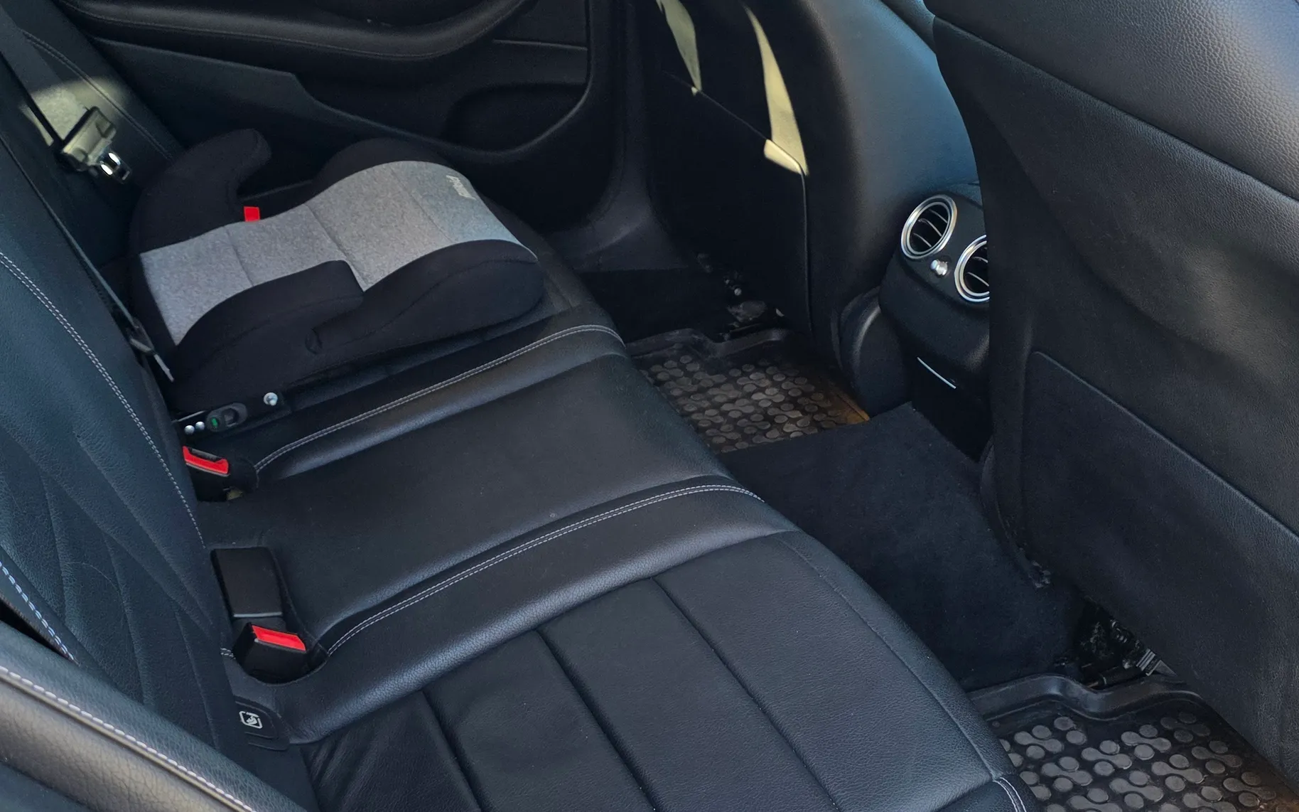 Notranja slika - Mercedes-Benz E-Razred - E 220 dT - 11