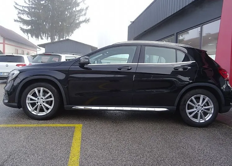 Zunanja slika - Mercedes-Benz GLA-Razred - GLA 200 7G 156KM - KOT NOV - GRETJE SEDEŽEV - - 4