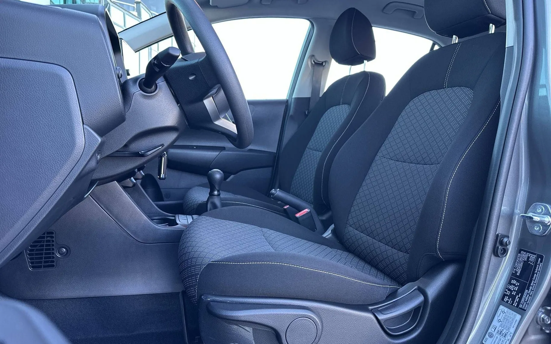 Notranja slika - KIA Picanto - 1.0 GDI LX Active. 5M T  4-sedežni - 10