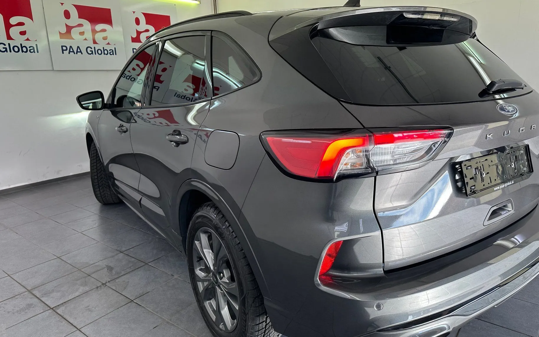 Zunanja slika - Ford Kuga - 1.5 EcoBlue ST-Line.KAMERA.NAVI.Športno podvozje - 3