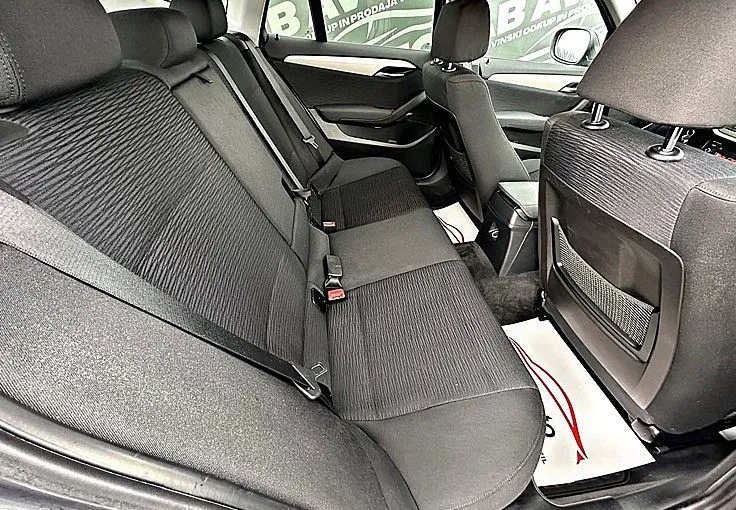 Zunanja slika - BMW X1 - serija : xDrive18d MPAKET+LED+XENON+NAVI+KLJUKA+KAMERA+TOP - 11