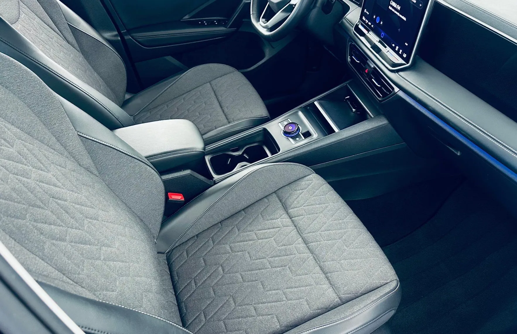 Zunanja slika - Volkswagen Tiguan - 2.0 TDI DSG 110kW.KAMERA.LED.USNJE.ACC.2025.DIZEL - 14