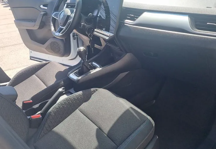 Zunanja slika - Renault Captur - TCe 90 Techno 5906 KM, PRVI LASTNIK, SERVISNA - 8