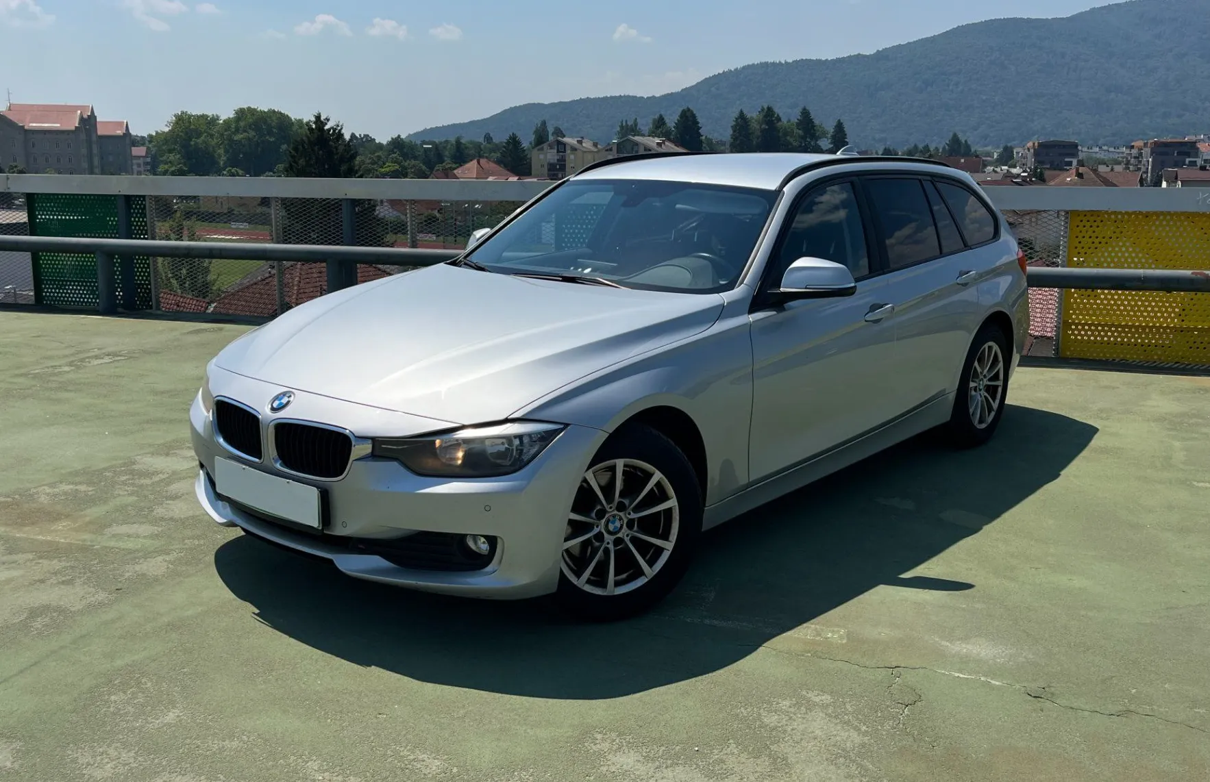 Zunanja slika - BMW Serija 3 - Touring:   318d xDrive Touring NAVI. 2X PDC. TEM - 1