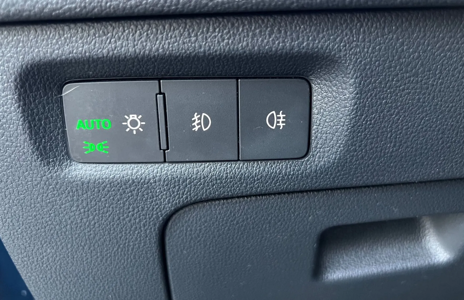 Zunanja slika - Škoda Octavia - 1.0 TSI od 1 lastnika garancija slovensko poreklo - 18