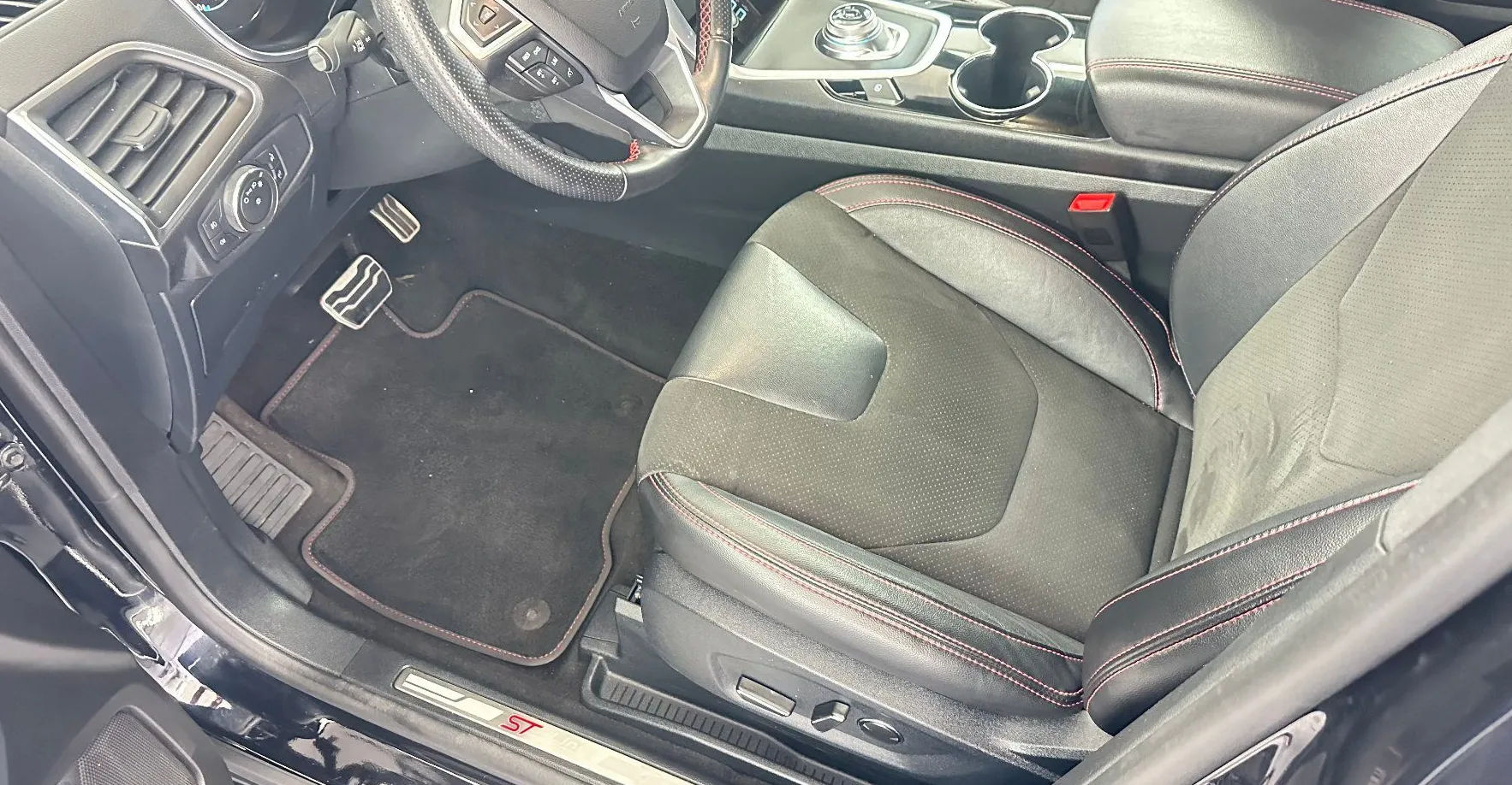 Zunanja slika - Ford S-MAX - 2.0 EcoBlue ST-LineAvt.NEMŠKI+4ALU.KAMERA.NAVI.LED - 11