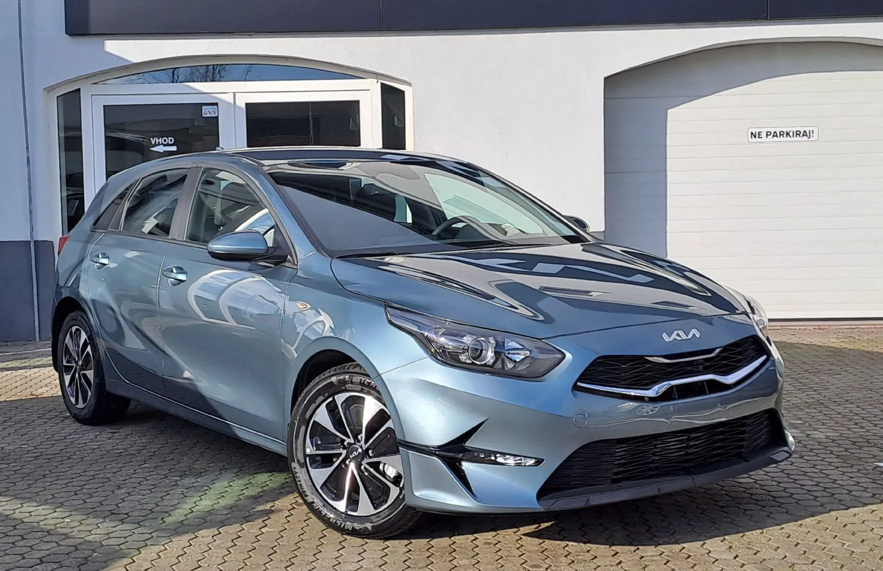 Zunanja slika - KIA Ceed - 1.0 T-GDi LX Champion+ ISG. M T 74 kW - 2
