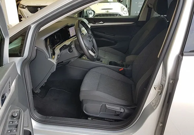 Zunanja slika - VW Golf - 1.5 TSI ACT BMT Life NAVI KAMERA GRETJE 1. LASTNIK - 8