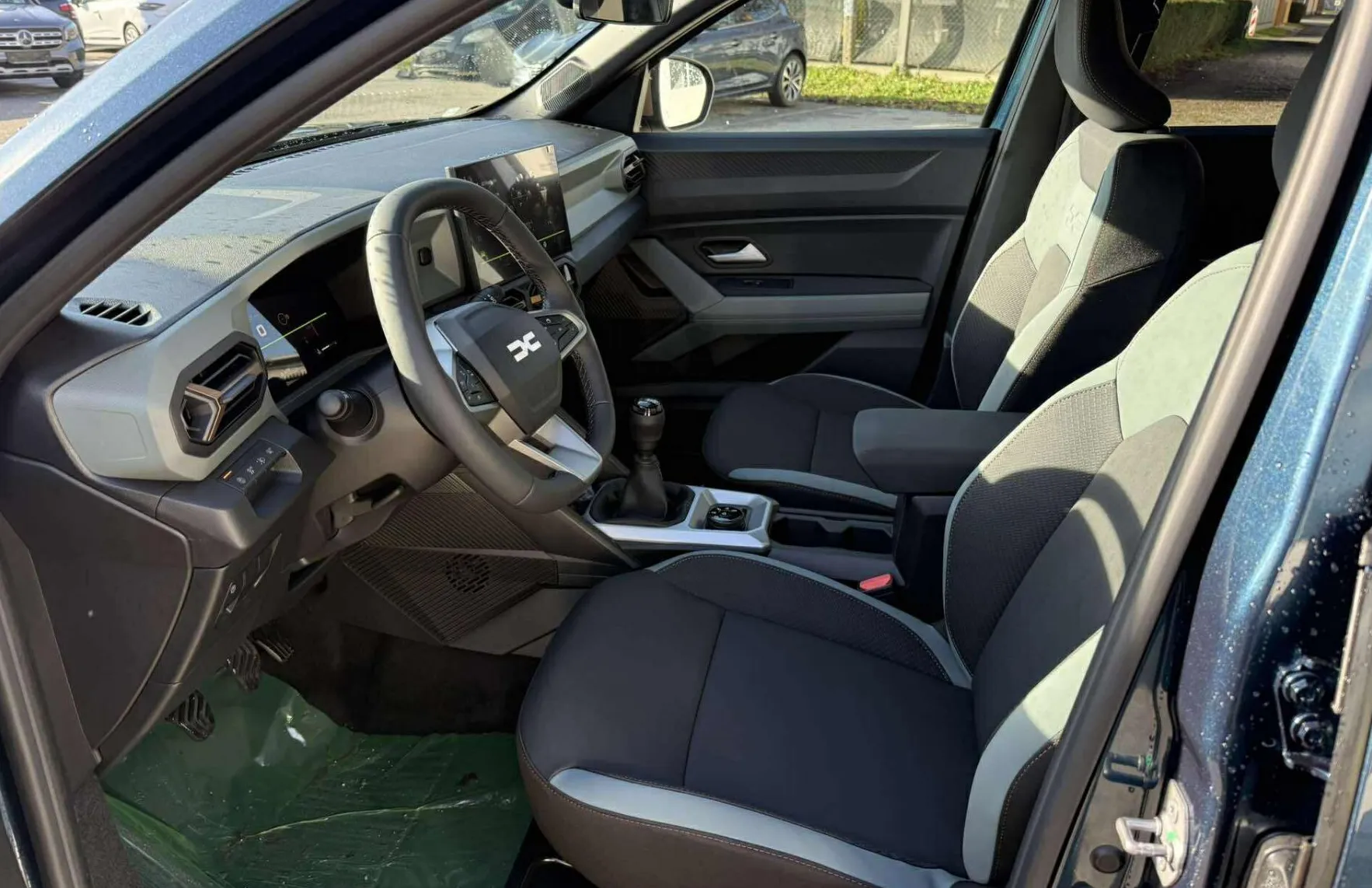 Zunanja slika - Dacia Bigster - mild hybrid 130 Extreme 4X4 - 6