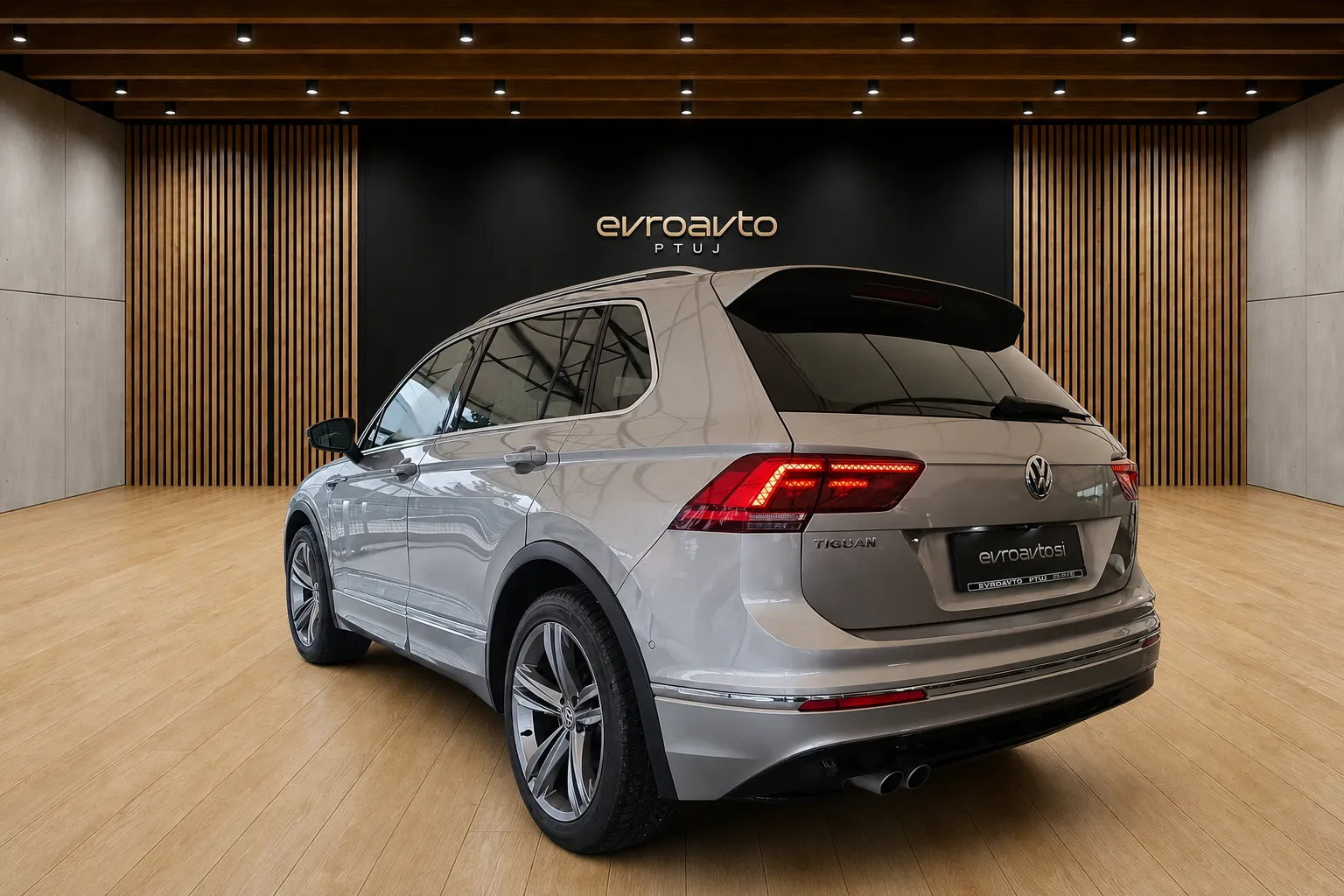 Zunanja slika - Volkswagen Tiguan - 2.0 TDI SCR BMT R-Line Panoramska streha - 4