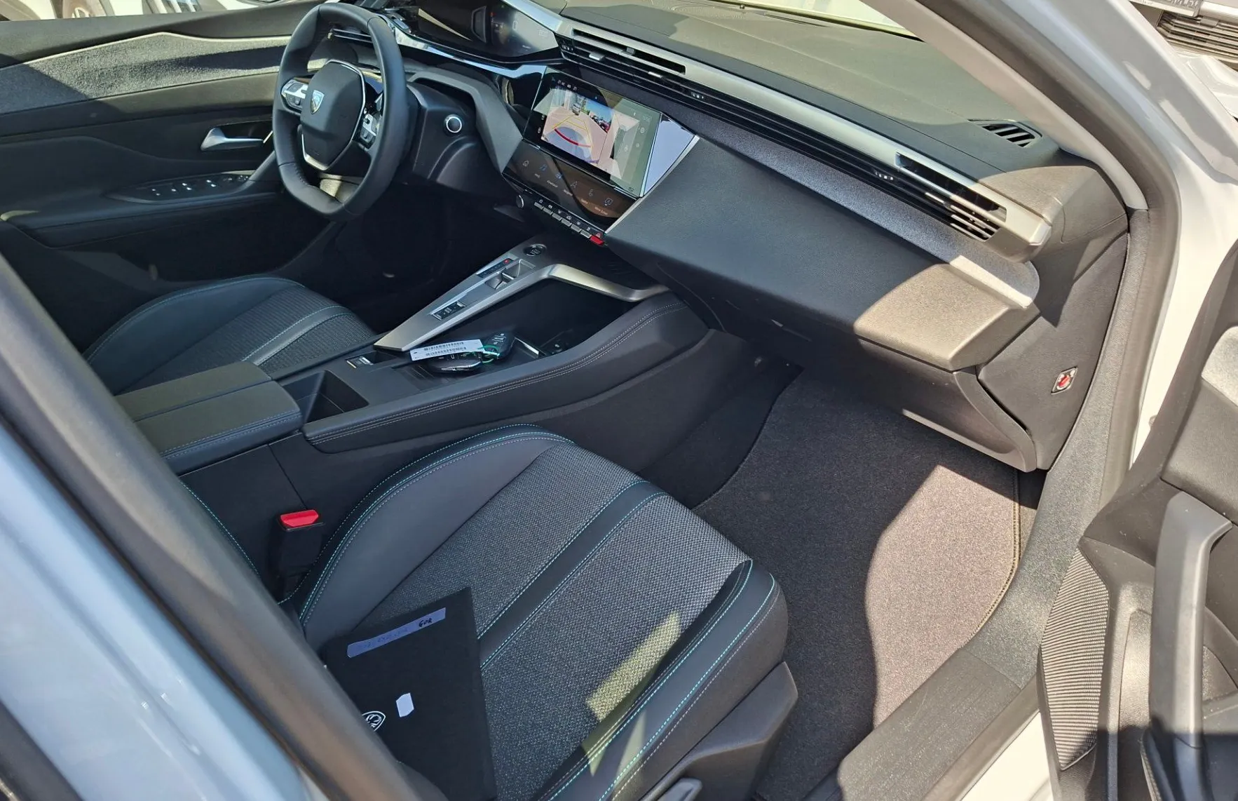 Zunanja slika - Peugeot 308 - 1.5 BlueHDi 130 STT Allure Avt. - 9