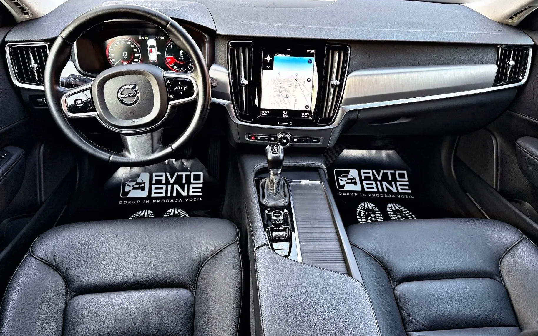 Notranja slika - Volvo V90 - D4•AVT•ACC•PILOT•LED•NAVI•ODLIČEN... - 21